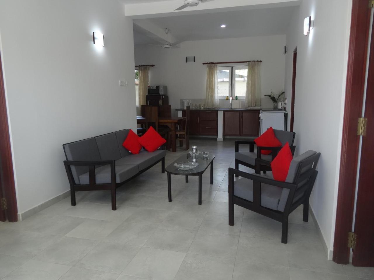 Amssler Beach Stay Kalutara Zewnętrze zdjęcie